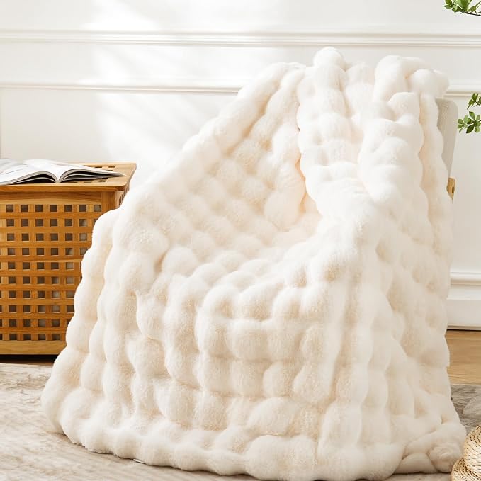 Faux Fur Throw Blanket (Cream)